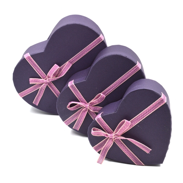 Set 3 cutii inima cu fundita subtire si mesaj violet inchis AFO
